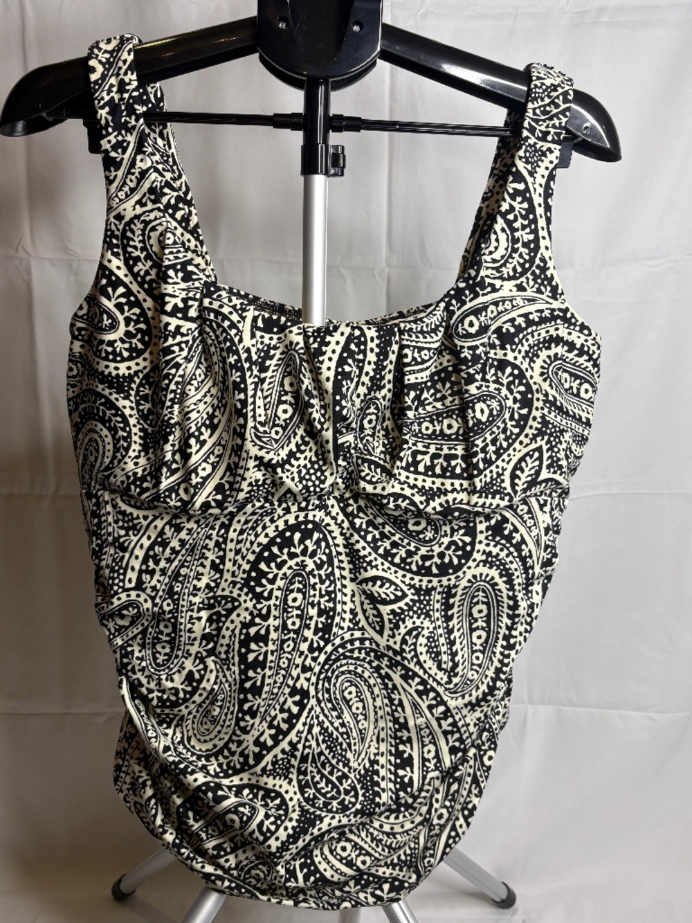 Lands End Tankini Top Size 22W Plus White And Black Paisley Built In Bra